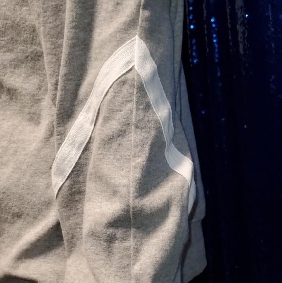 Unique - Picture 4 of 4